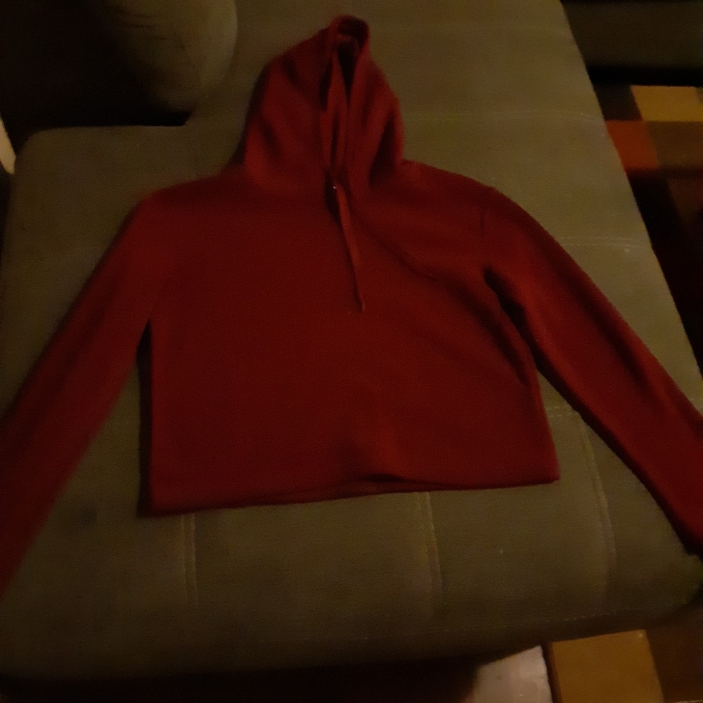 Half shirt with hood